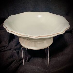 Vintage Pedestal Compote Bowl – Sage Green – Scalloped Edge – No Markings